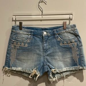 BlankNYC denim cutoffs w embroidered stitching s 29